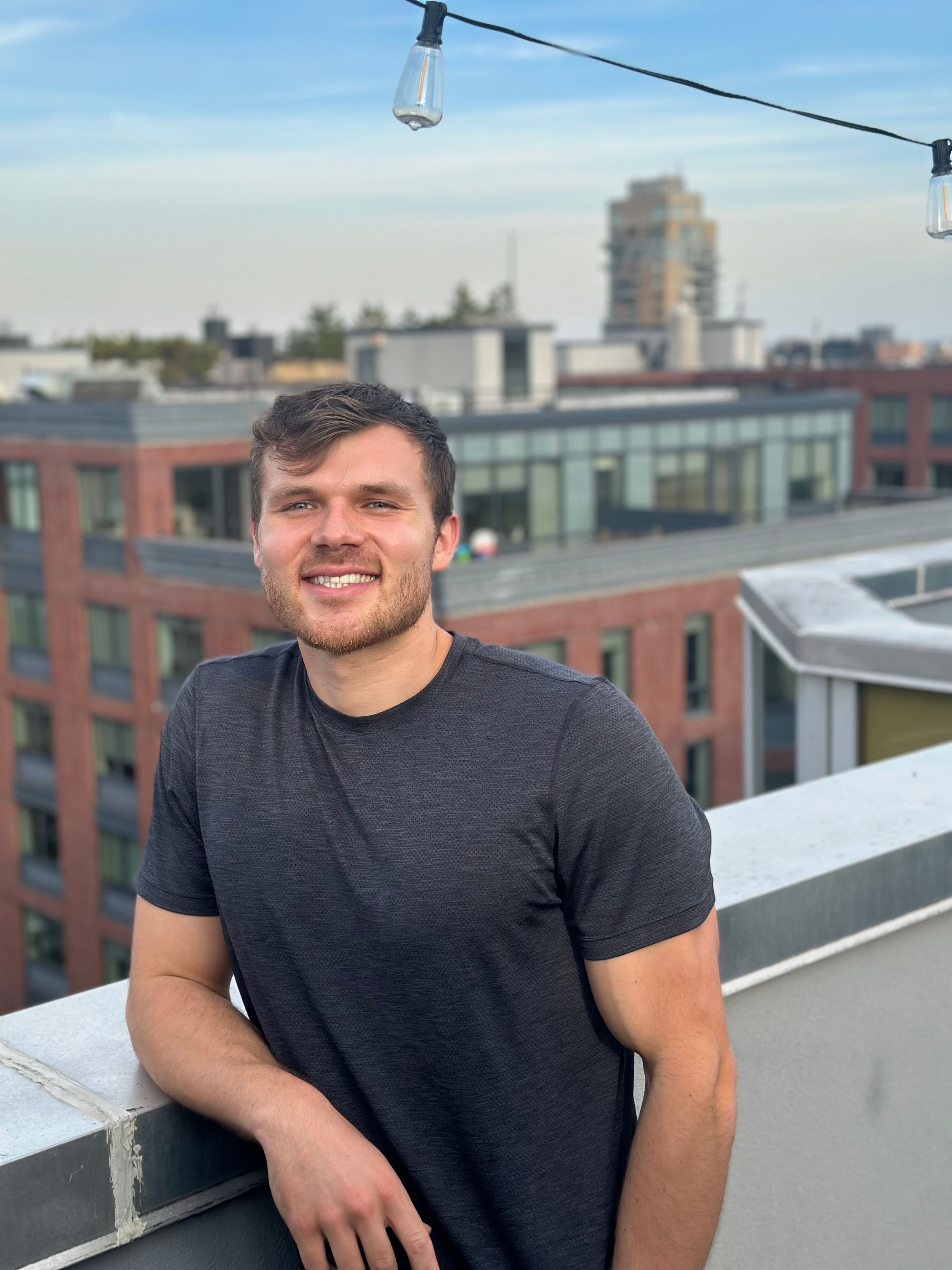 Sara Lawrence headshot